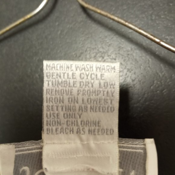 Shirt - Jordan Woman - Collared Button Down Dress Shirt - Picture 4 of 10